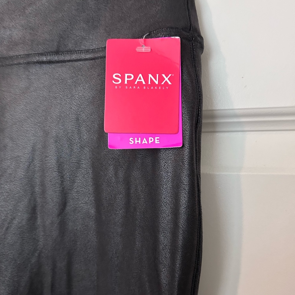 SPANX Black Shiny Faux Leather Leggings - Picture 3 of 3